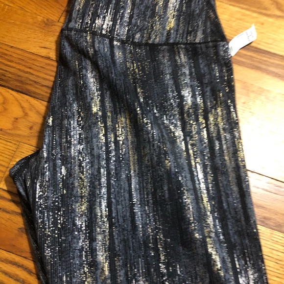 Victoria Secret knockout Capri pant NWT - Picture 5 of 6